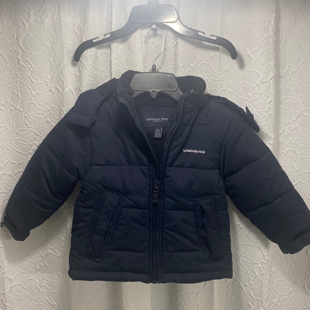 London fog coat / navy blue / size 4 little boys